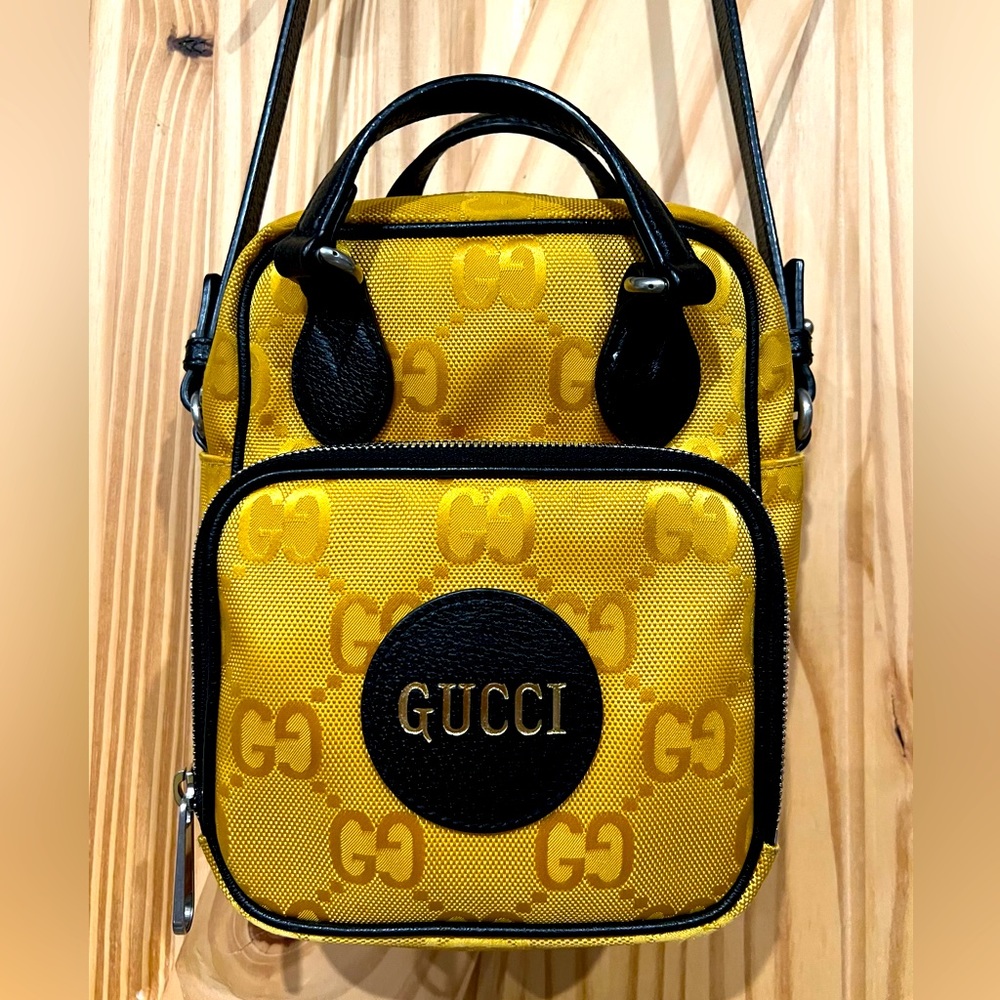 Gucci “off the grid” messes get bag
